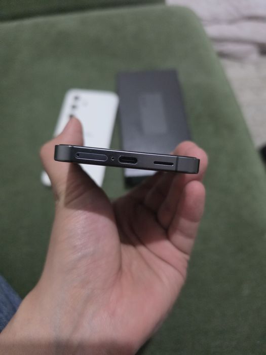 Продам Samsung s24