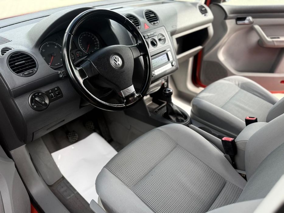 VW Caddy Life 1.9 TDi 5 Locuri