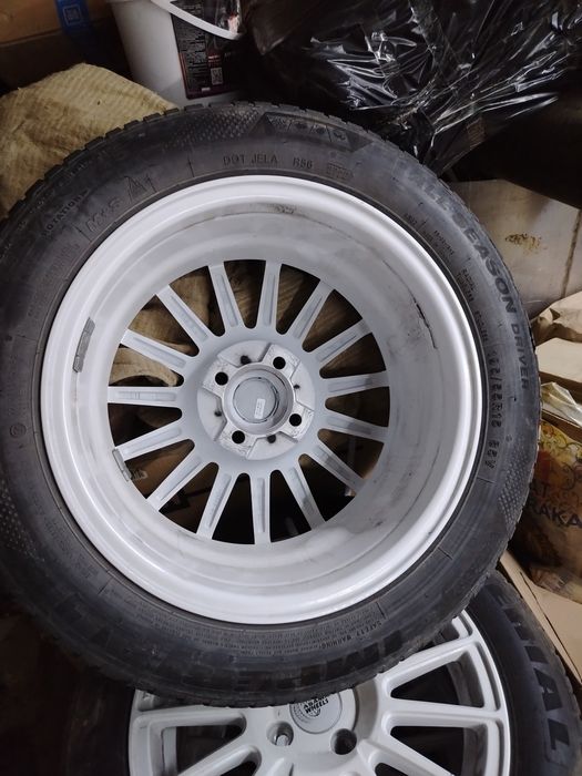 Продаётся только диски R15 состояние новое