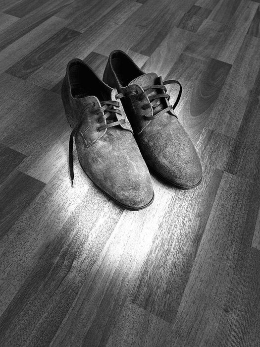 Замшевые туфли от Madzetti.