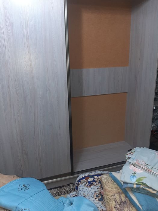 Продам шкаф выдвижной купе