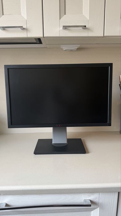 Минитор Dell U2311Hb