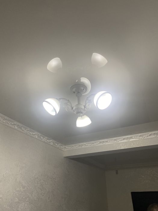 Продам люстры б/у