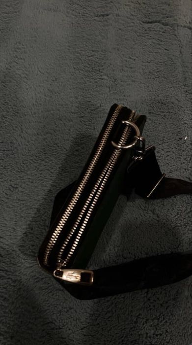 Продам барсетку лакосте