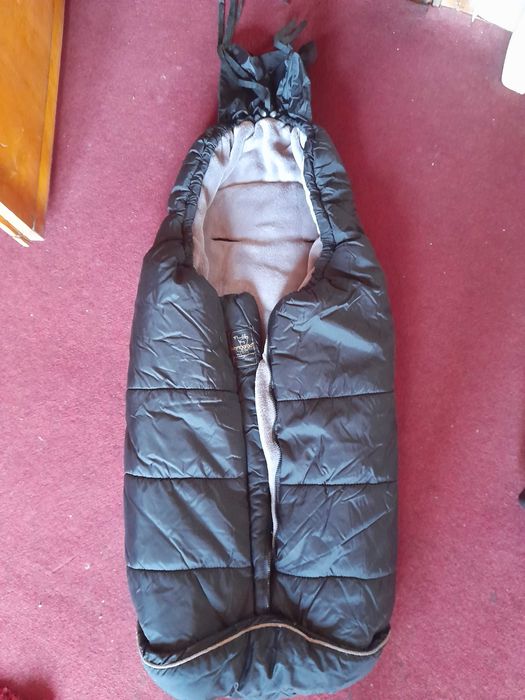 Зимно чувалче за бебешка количка