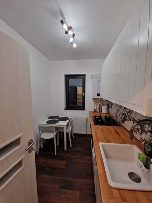 Proprietar - Garsonieră Regie Residence Faza 1 - Pat Matrimonial - Disponibil Acum