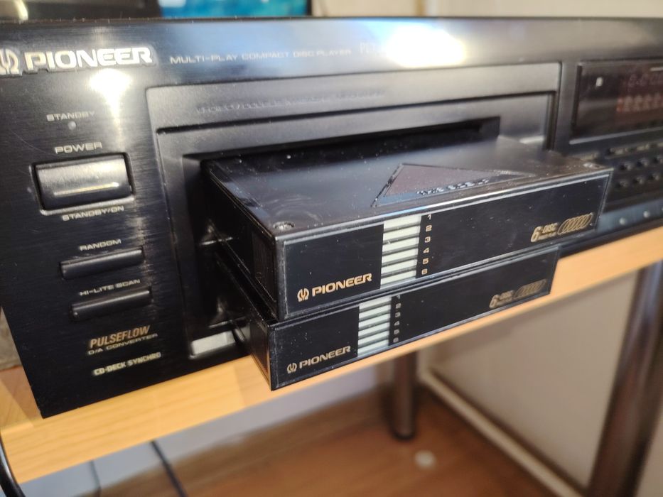 Deck Pioneer 12CD-Uri