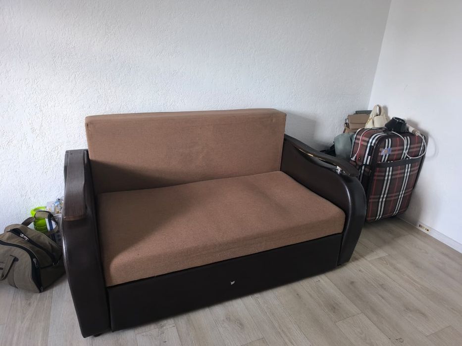 Продается  диван