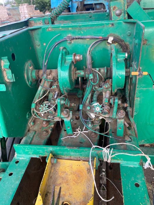 Пресс подборщик John Deere 456