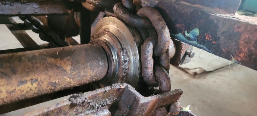 Продам пескоразбрасыватель 8 кубов