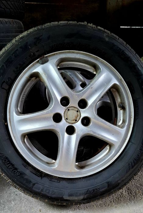 Vând jante de Golf 4