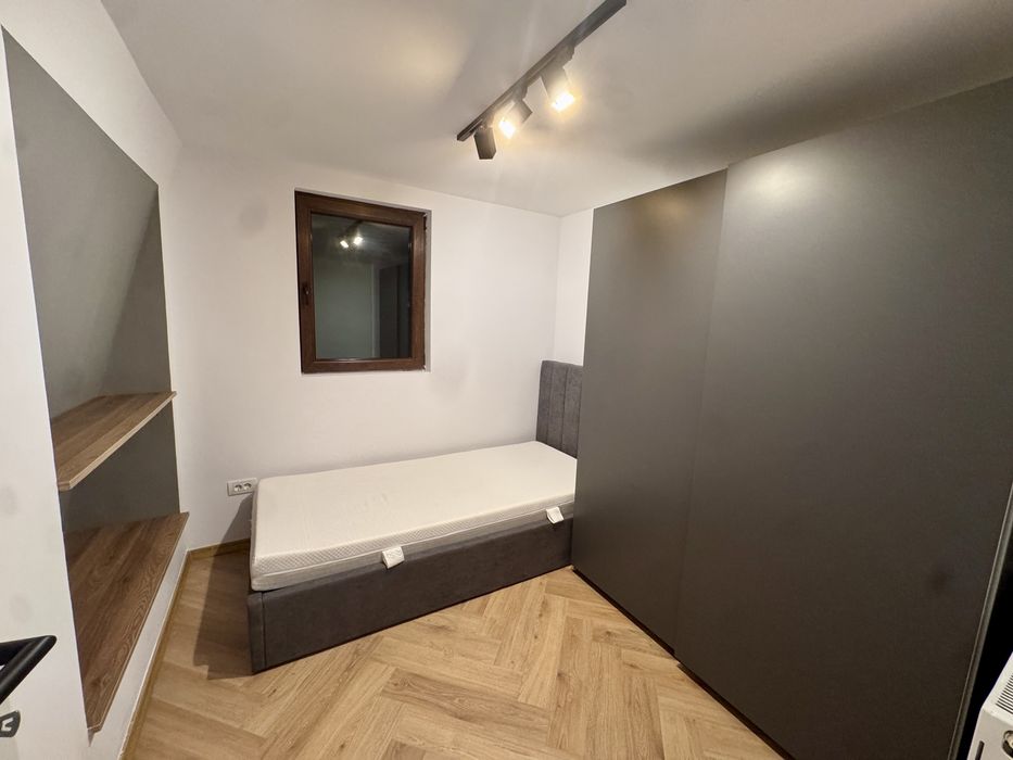 Urgent! Casă modernă, ultracentrală, mobilată și utilată