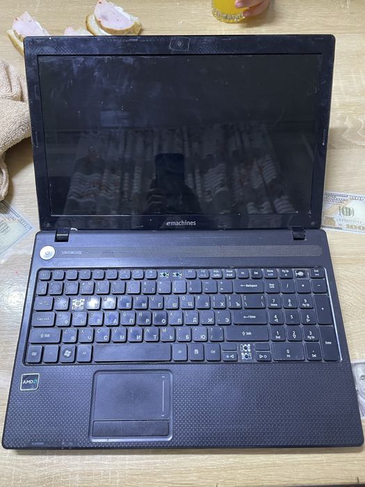 Продам ноутбук emachines N214