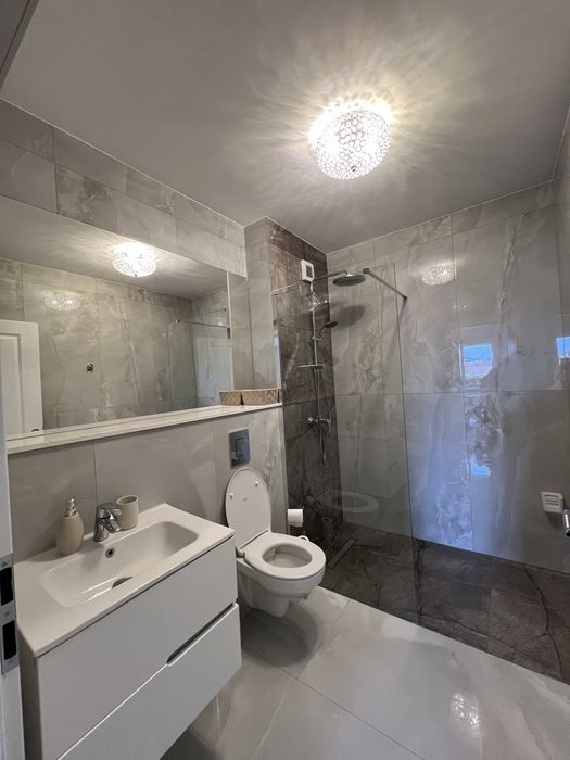 Închiriez apartament zonă centrală