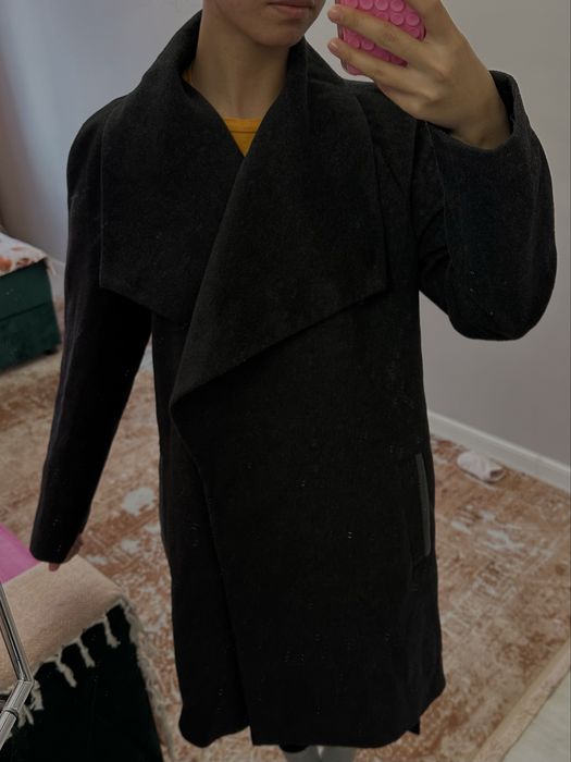 Женское пальто классического кроя