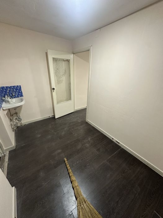 Квартира 2 бөлмелі времянка беріледі