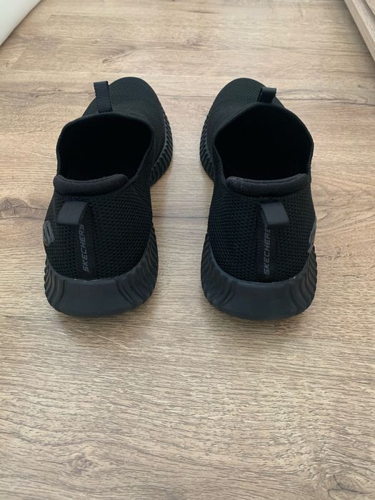 Мъжки обивки Skechers