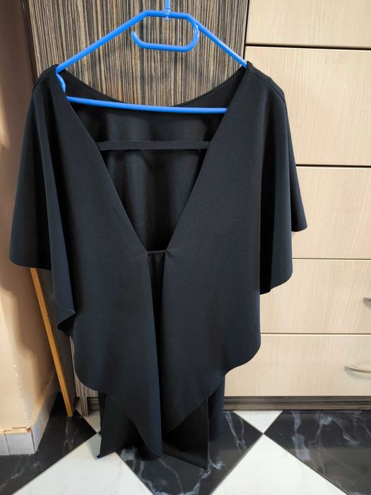 Дамска рокля минижуп с гол гръб