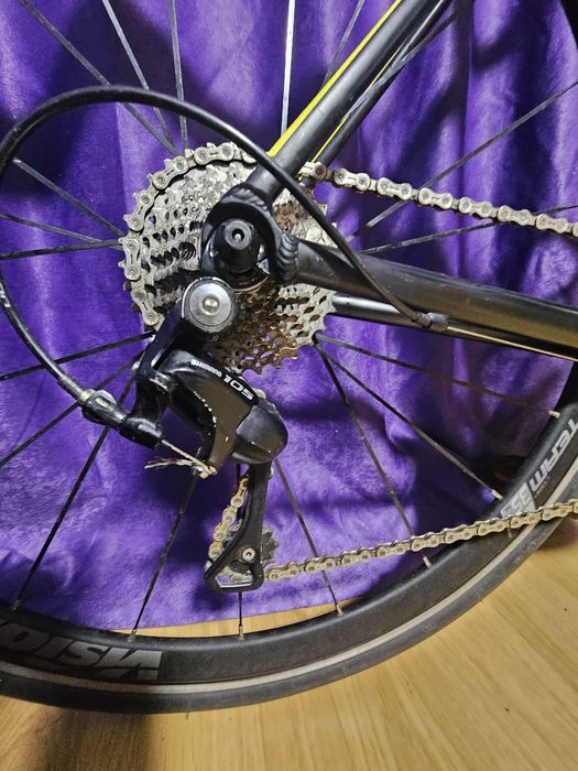 Cursieră  CUBE  ATTAIN 58 - Shimano 105 2x11-Roti Vision-stare f. buna