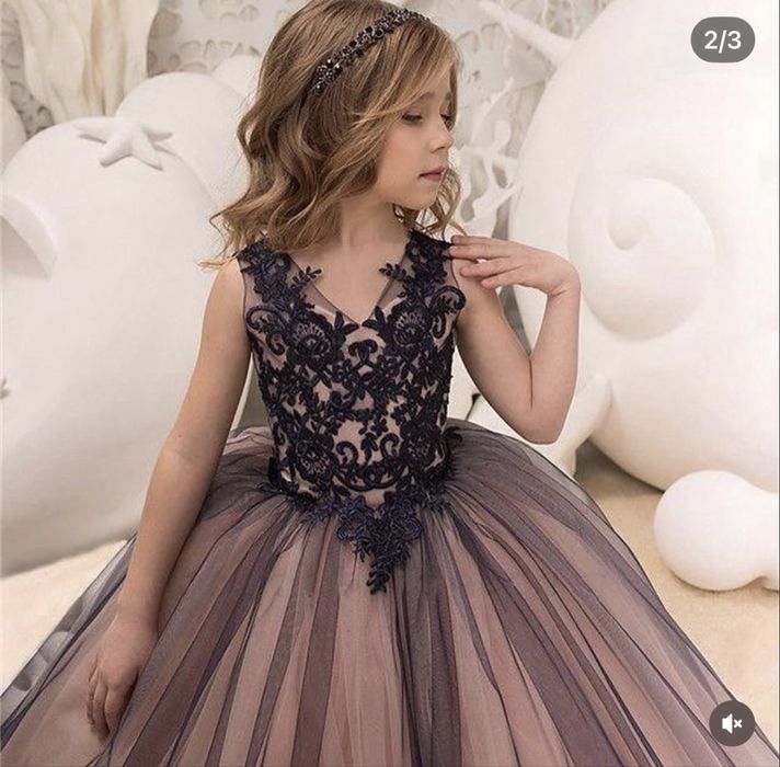 Прокат детских платьев.