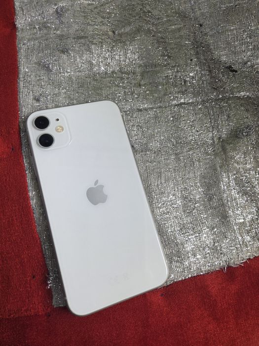 Iphone 11.  64gb