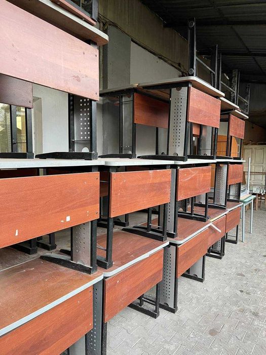 Офисная мебель (шкафы комплект, письменный стол на 1 и на 2 персоны)