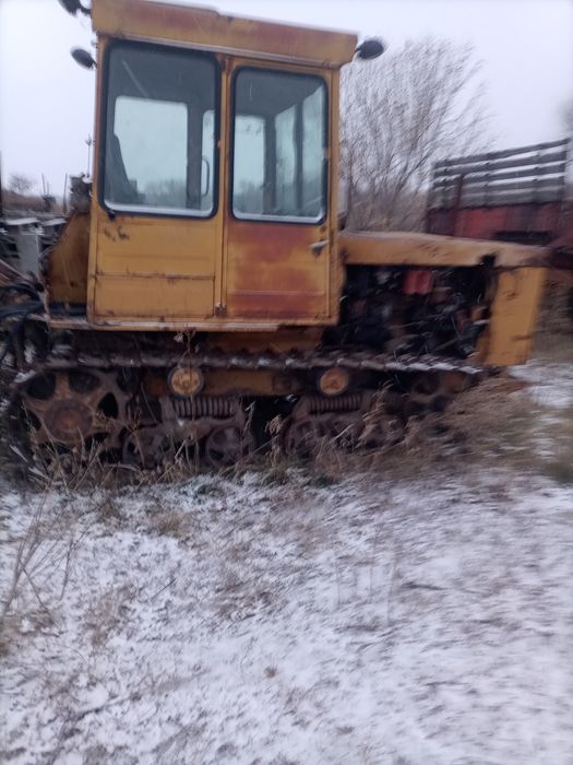 Продам трактор дт75