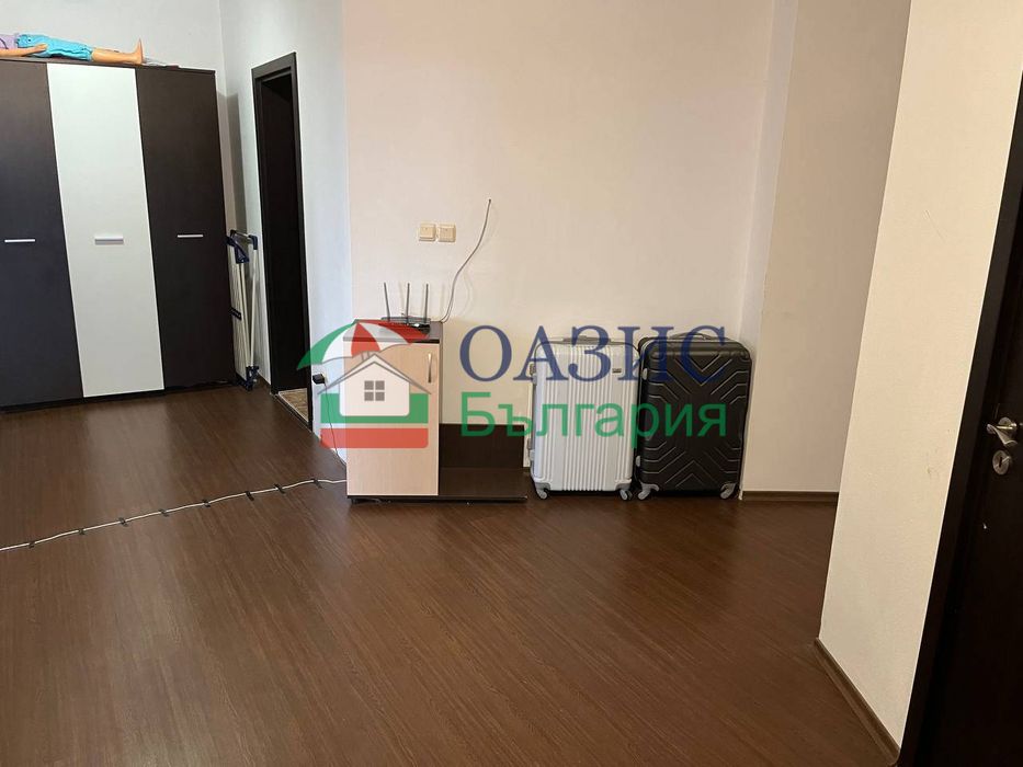 3-етажна къща с ресторант в центъра на Кошарица,1200кв.м,845 000 евро,