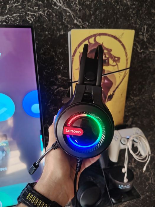 Наушники Lenovo.