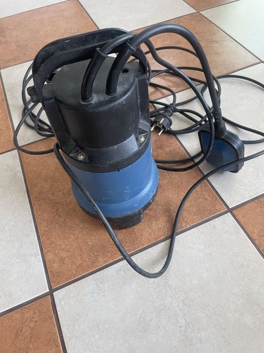 Pompă submersibilă