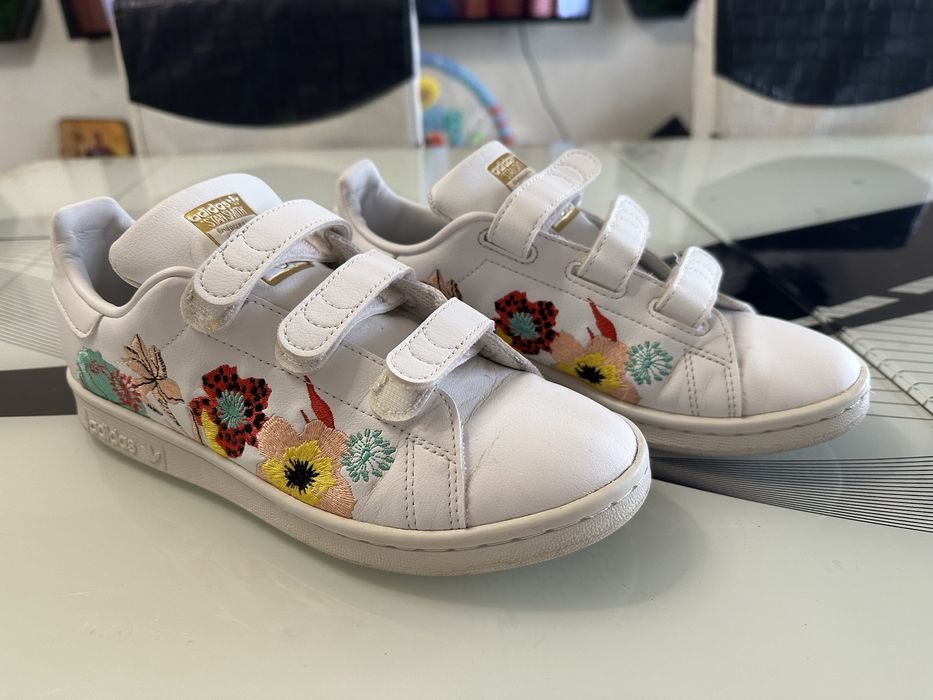 Кецове адидас