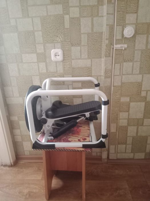 Продам тренажёр для ходьбы