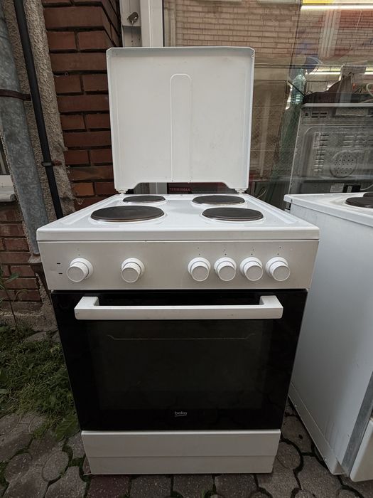Готварска печка GORENJE нормални котлони