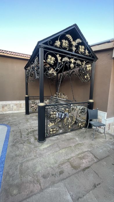 Качели кованные ручной работы