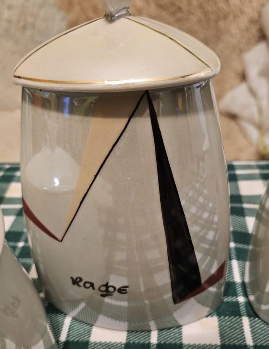 Порцеланов сервиз за подправки, порц. сосиера