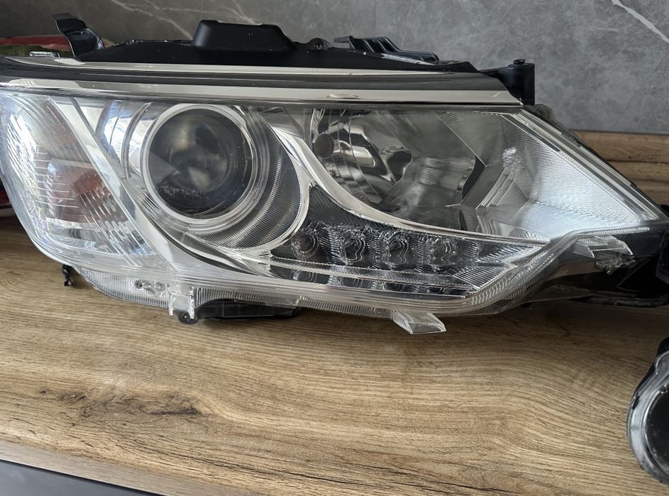 Фары Тойота Камри 55