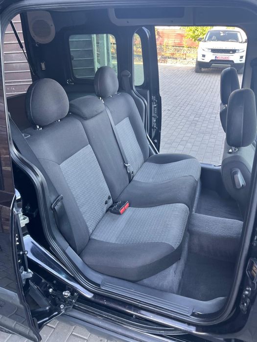 Opel Combo 1,7 CDI 2010 negru