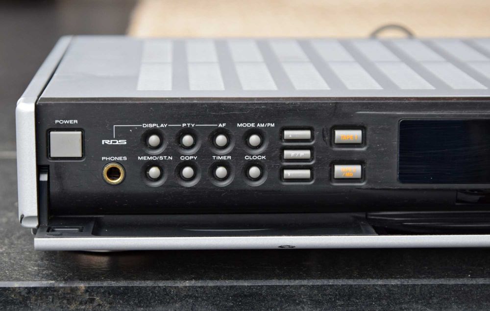 Amplificator Marantz SR 1041, amplituner