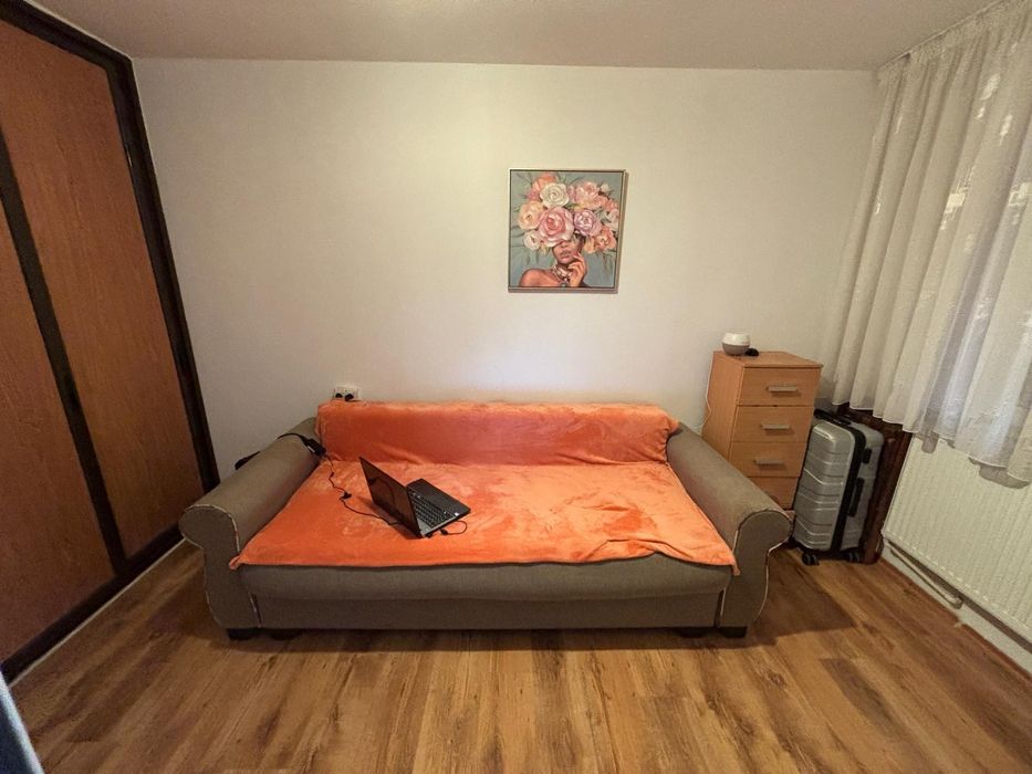 Vând apartament 3 camere