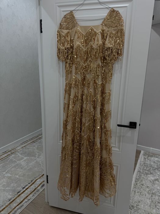 Платье вечернее, пайетки