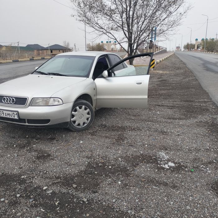 Ауди А4   2.6 1995