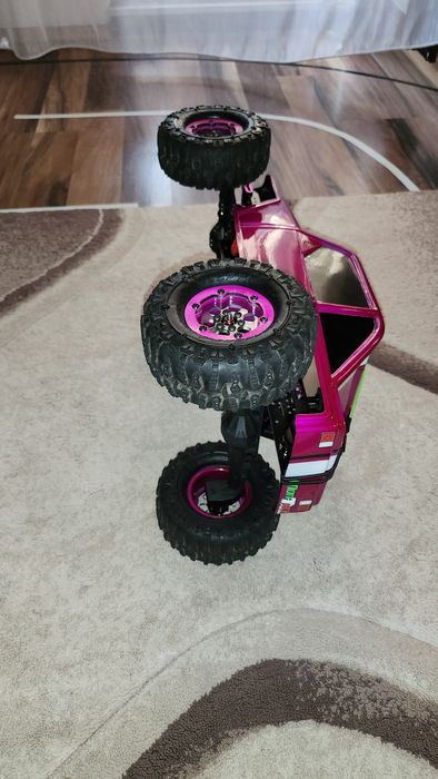 Automodel crawler competitii