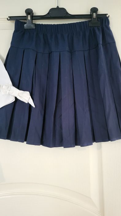 Рокли, ризи, пола ,дънки