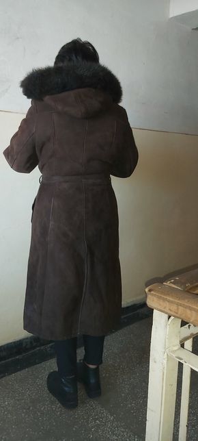 De vânzare APALTON ALIN -DELON Damă din blana naturala oaie