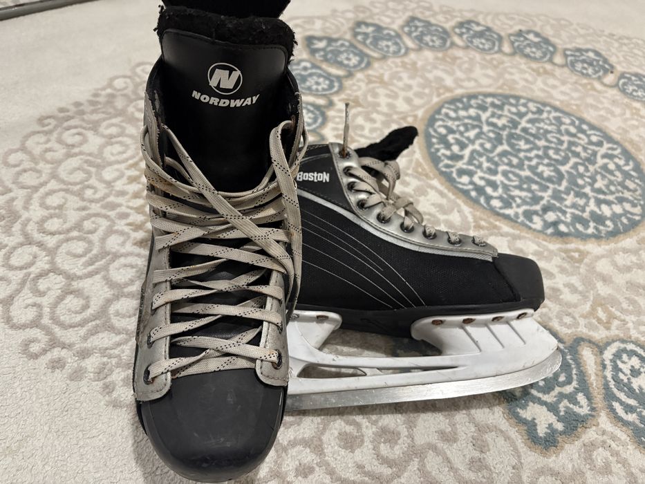 Продаются коньки