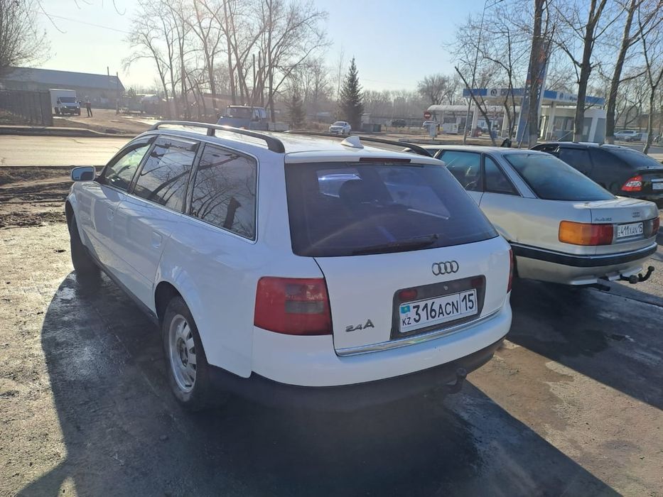 Ауди А6 универсал