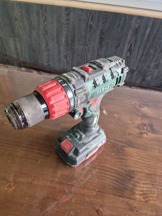 Продавам перфоратор и ударен винтовер