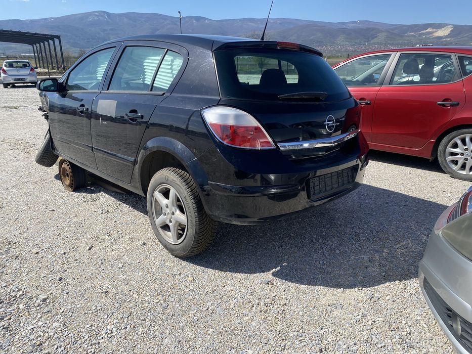 Опел астра хаш 1.4 бензин 90кс на части Opel Astra H