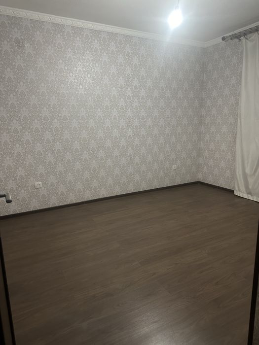 Kvartira 3 xonali kfolati bilan