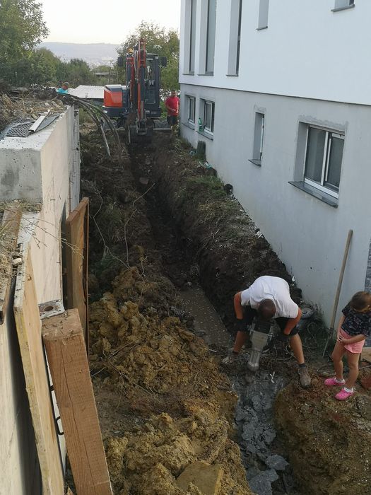 Dumper de 7 Tone de închiriat.